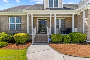 417 Meadowland Cir, Maple Hill, NC 28454 - Photo 3