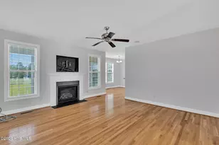 417 Meadowland Cir, Maple Hill, NC 28454 - Photo 17