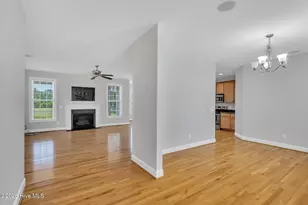 417 Meadowland Cir, Maple Hill, NC 28454 - Photo 7