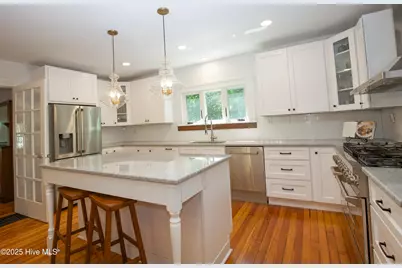 280 W Connecticut Avenue, Southern Pines, NC 28387 - Photo 3