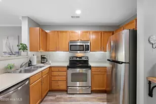 618 Condo Club Dr, Wilmington, NC 28412 - Photo 5