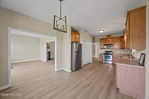 102 Blackheath Dr, New Bern, NC 28560 - Photo 5