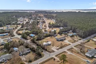 670 Straits Rd, Gloucester, NC 28528 - Photo 41