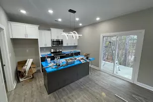 1126 Jordan Lake Ct, Leland, NC 28451 - Photo 5