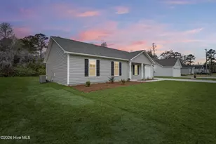 506 Hadnot Ave, Maysville, NC 28555 - Photo 3