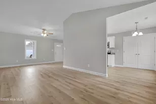 506 Hadnot Ave, Maysville, NC 28555 - Photo 11