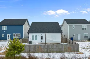 643 Sturgeon St, Smithfield, NC 27577 - Photo 23