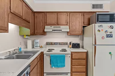 1404 Canal Drive #14, Carolina Beach, NC 28428 - Photo 7