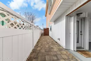 121 N 4th Ave, Kure Beach, NC 28449 - Photo 5