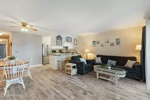 505 Carolina Beach Ave N, Carolina Beach, NC 28428 - Photo 3