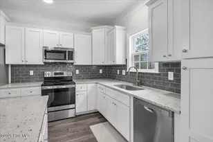 7177 Old Stump Dr SE, Leland, NC 28451 - Photo 21