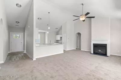 4060 Hunters Trail, Jacksonville, NC 28546 - Photo 5