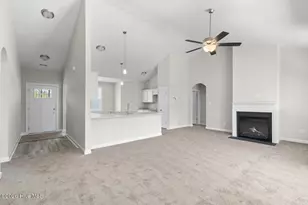 4060 Hunters Trail, Jacksonville, NC 28546 - Photo 5