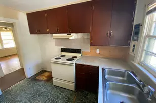 1007 W Washington Ave, Kinston, NC 28501 - Photo 11