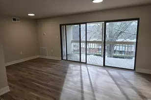 500 Umstead Dr, Chapel Hill, NC 27516 - Photo 9