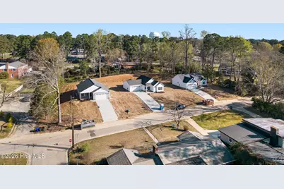 1709 Elizabeth Drive, Kinston, NC 28504 - Photo 3