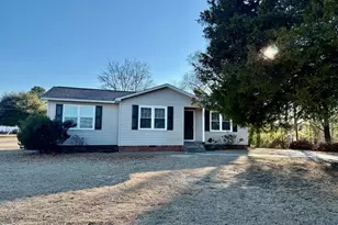 103 Ellenton Ave, Hamlet, NC 28345 - Photo 11