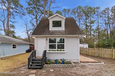 133 New Bern Street, Wilmington, NC 28403 - Photo 1