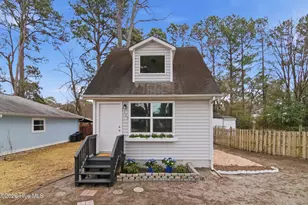 133 New Bern St, Wilmington, NC 28403 - Photo 1