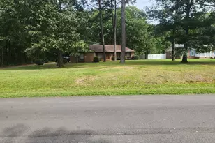 3017 Octavia Dr, Rocky Mount, NC 27804 - Photo 1