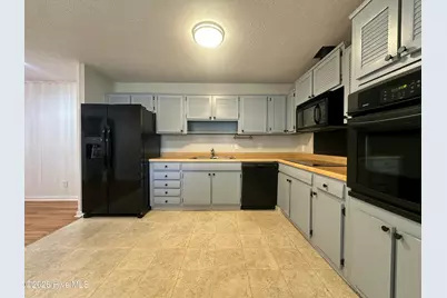 1030 Daniel Drive, Jacksonville, NC 28540 - Photo 5