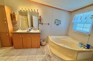 3205 Deanswood Dr, Kinston, NC 28504 - Photo 5
