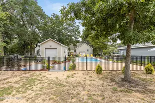 104 NE 40th St, Oak Island, NC 28465 - Photo 57