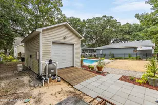 104 NE 40th St, Oak Island, NC 28465 - Photo 53