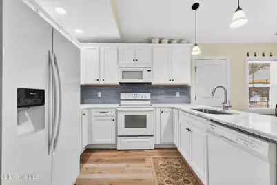 104 NE 40th Street, Oak Island, NC 28465 - Photo 21