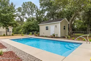 104 NE 40th St, Oak Island, NC 28465 - Photo 47