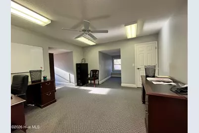 285 W New York Avenue, Southern Pines, NC 28387 - Photo 7