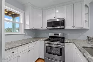 7118 Archers Creek Dr, Emerald Isle, NC 28594 - Photo 37