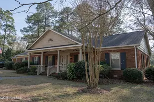614 Lakeshore Dr, Goldsboro, NC 27534 - Photo 1
