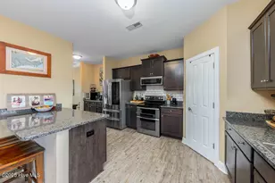 811 Sea Chaser Ct, Beaufort, NC 28516 - Photo 3