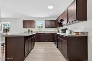 891 Golfview Rd, Southport, NC 28461 - Photo 11
