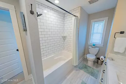 500 W Eden Street, Kill Devil Hills, NC 27948 - Photo 13