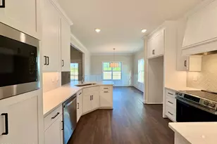 7615 Sweetwater Dr, Nashville, NC 27856 - Photo 9