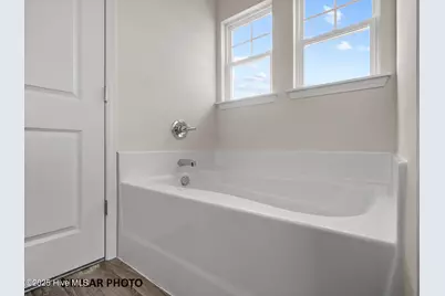 712 Quiet Meadow Drive, Jacksonville, NC 28546 - Photo 27