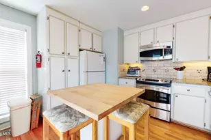 8 Sea Oats Ln, Wrightsville Beach, NC 28480 - Photo 15