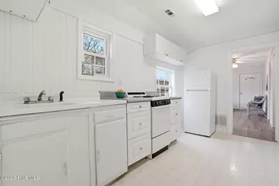 525 Fourth Avenue S, Kure Beach, NC 28449 - Photo 9