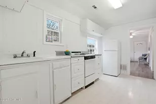 525 Fourth Ave S, Kure Beach, NC 28449 - Photo 9