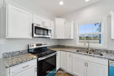 325 Black Hawk Drive, Jacksonville, NC 28546 - Photo 17