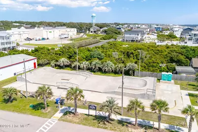 214 NE 35th Street, Oak Island, NC 28465 - Photo 47