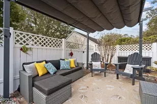 165 NE 5th St, Oak Island, NC 28465 - Photo 33