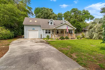 104 Elm Court, Pine Knoll Shores, NC 28512 - Photo 9