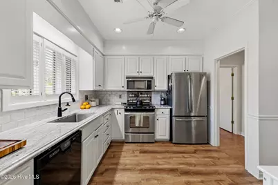 3711 Reston Court #D, Wilmington, NC 28403 - Photo 11