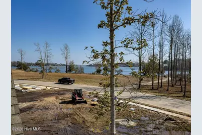 1061 Crown Pointe Drive, Hampstead, NC 28443 - Photo 3
