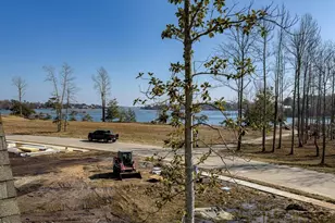 1061 Crown Pointe Dr, Hampstead, NC 28443 - Photo 3