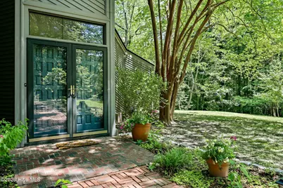 127 Hampton Drive, Washington, NC 27889 - Photo 11