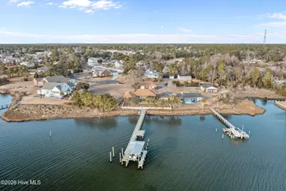 200 Pelican Drive, Newport, NC 28570 - Photo 3
